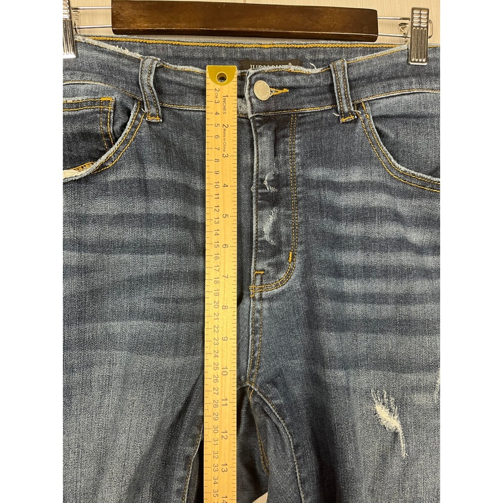 Judy Blue Skinny Fit Jeans 16W Blue Distressed Raw Hem Casual Lived In - Picture 9 of 11